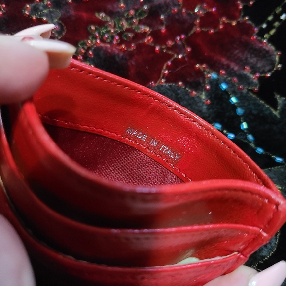 Chanel Iridescent Camelia credit card/ wallet - Picture 10 of 12